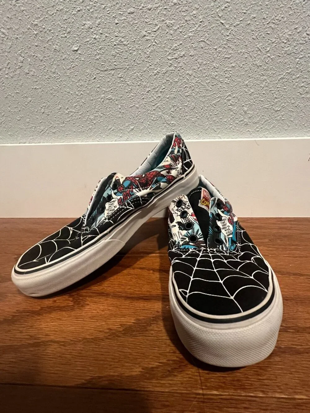 KIDS VANS ERA X Marvel Comics Spiderman Shoes Size 3.5 Limited Edition 2013